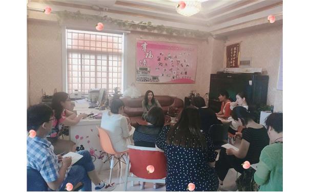 有一种自证预言：你信什么，就会吸引什么。